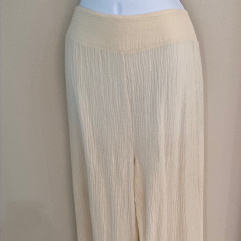 One 5 One Cream Wide Leg Pants with Flowing Silhouette. XL